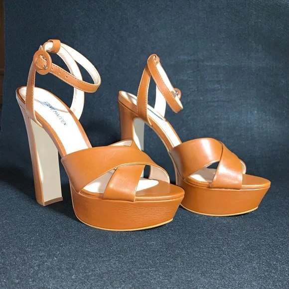 Steve Madden Martina Cognac Leather Sandals. Size 7 - Picture 2 of 11